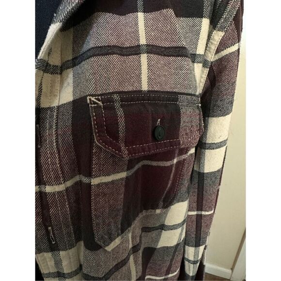 Heritage American Eagle Outfitters Classic Fit Flannel Size Medium - Picture 4 of 7